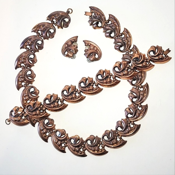 VINTAGE COPPER PARURE - NECKLACE, BRACELET, EARRINGS SET - Picture 12 of 12